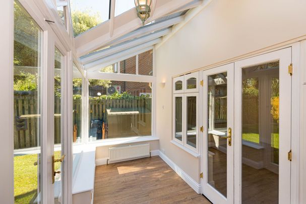 5 Bed Semi-Detached House, Abbotswood Road, SW16 - Photo 1