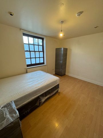 Room in a Shared House, Heathfield Road, B19 - Photo 2