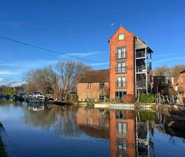 The Granary, West Mills, Newbury, RG14 - Photo 4