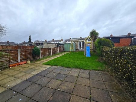 3 Bed Semi-detached house For Rent - Photo 4