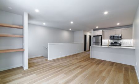 104A Renfrew - Photo 2