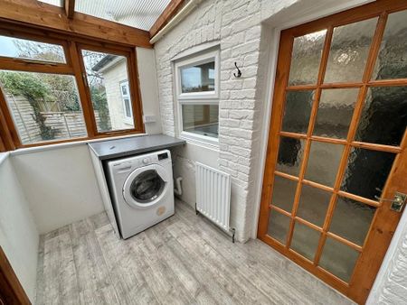 2 bedroom semi-detached house to rent - Photo 2