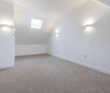 3 bed semi-detached house to rent in Falcon Way, Kenton Bank Foot, ... - Photo 5