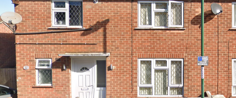 Claude Street Room 6 - Photo 1