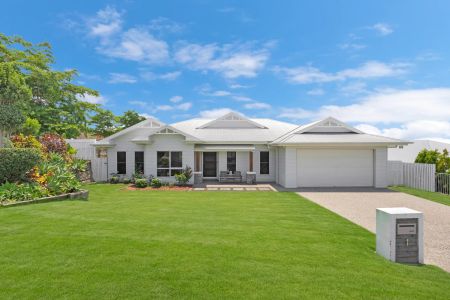 Executive Property Combines Luxury and Convenience - Photo 4