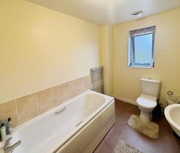 2 bedroom end of terrace house to rent - Photo 5