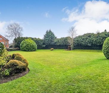 3 bedroom end of terrace house to rent - Photo 4