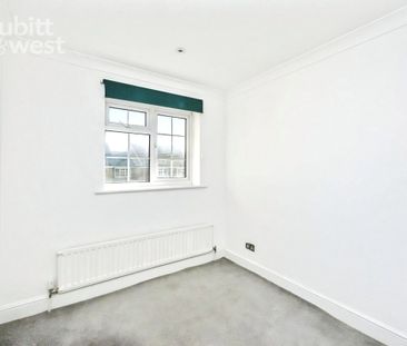 3 bedroom terraced house to rent - Photo 6