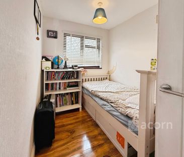 Semi-detached House to rent - Wyatt Road, Dartford, DA1 - Photo 4