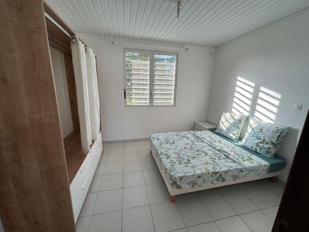 Location Appartement 2 pièces 35m² REMIRE MONTJOLY 97354 - Photo 4