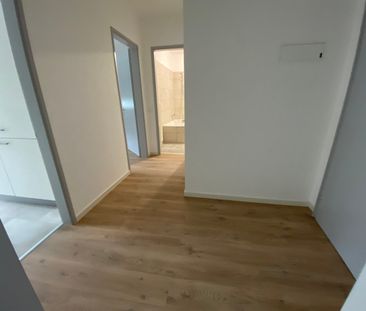 2 locali luminoso in centro Tenero (Migros) - Foto 5