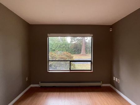 Sophisticated and Well Maintained Four Bedroom Rancher - Photo 5