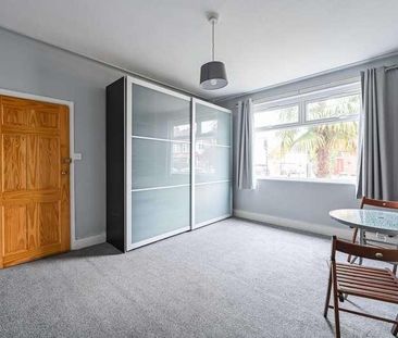 Sylvan Avenue, Wood Green, N22 - Photo 3