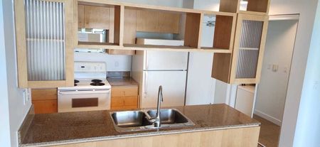 For Lease - 397 Front Street Unit# 1905, Toronto, Ontario - Photo 3