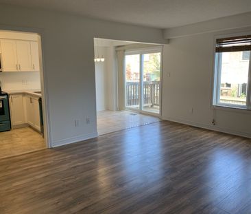 For Lease - 3083 Highbourne Crescent, Oakville, Ontario - Photo 2