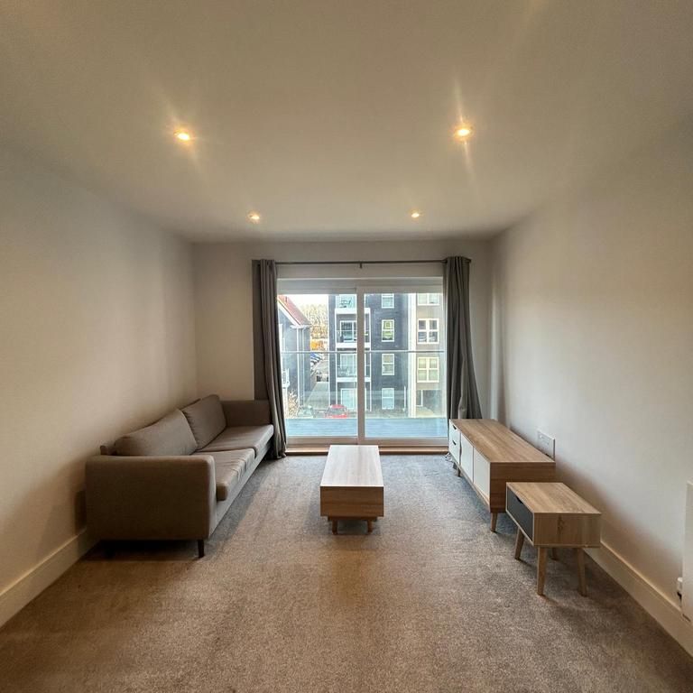 1 bedroom flat to rent - Photo 1