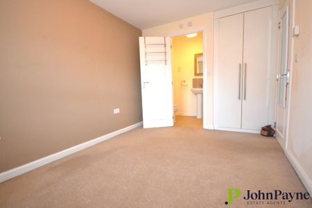 3 bedroom detached house to rent - Photo 3