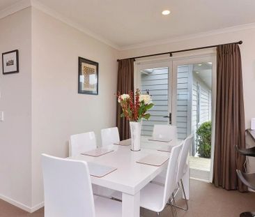 31 McEwen Crescent, Riverstone Terraces - Photo 4