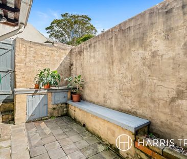 Tri-Level Terrace With Idyllic Harbour Views - Photo 4