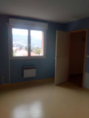 Location appartement t3 79 m² à Villefranche-de-Rouergue (12200) - Photo 2