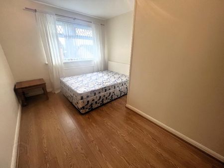 14 Springhill Drive, Newry, BT34 1LJ - Photo 3