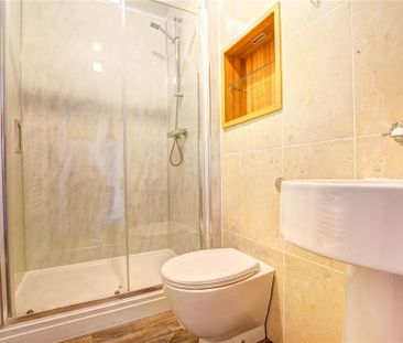 2 bedroom penthouse to rent - Photo 5