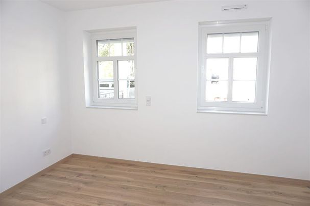 Luxuriöse, barrierefreie Mietwohnung inkl. Einbauküche, Fußbodenheizung und Stellplatz in Top Lux-Pendler Lage!! - Photo 1