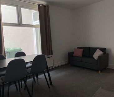 Bonville Tce, Swansea, SA1 - Photo 4