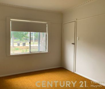 For Rent&colon; New Property in Springvale Area - Photo 2