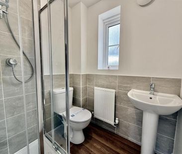 3 bedroom semi-detached house to rent - Photo 1
