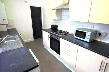 47 Cromwell Street, Lincoln, Lincolnshire, LN2 5LP - Photo 2