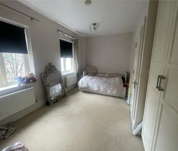 5 bedroom semi-detached house to rent - Photo 4