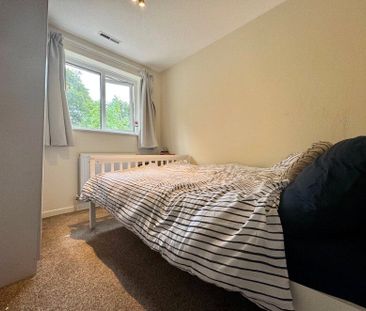 Alderwood, Chineham, Basingstoke, Hampshire, RG24 - Photo 1