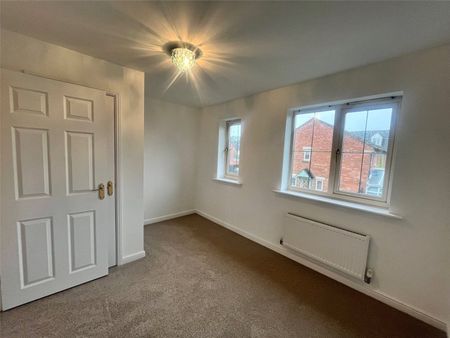 Blacksmith Close, Epworth, DN9 - Photo 2