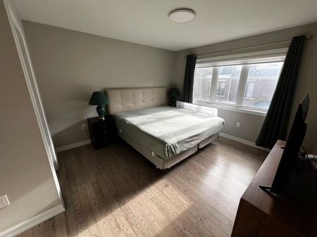 For Lease - 3440 Vernon Powell Drive, Oakville, Ontario - Photo 3