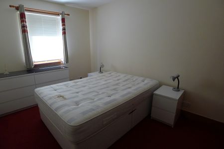 Property to let in St Andrews - Photo 4