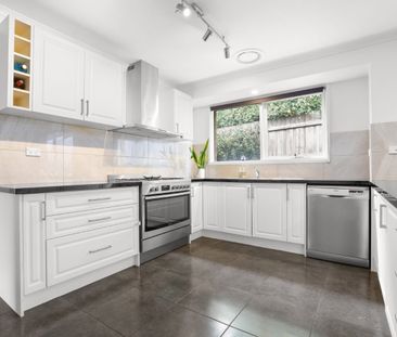 Four Bedroom Family Home - Photo 3