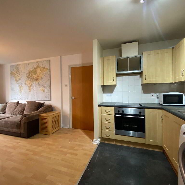 Apt 34 Bass Buildings, 38 Alfred Street, Belfast, BT2 8EP - Photo 1