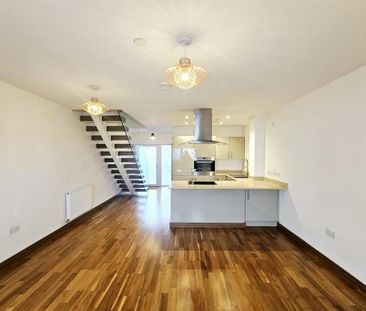 2 bedroom semi-detached house to rent - Photo 4