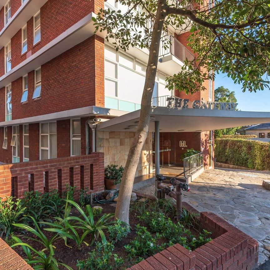 Apply Now - Century 21 &vert; the Paramount Group - Photo 1