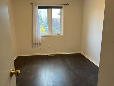 For Lease - 4600 Kimbermount Avenue Unit# 89, Mississauga, Ontario - Photo 5