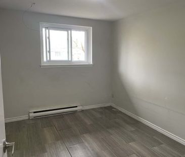 37 Benjamin St, Unit 205, Belleville, ON - Photo 5