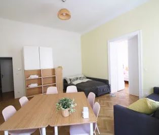 Wohnung zu vermieten mit 2 getrennten Schlafzimmern nahe Rathaus - Photo 1