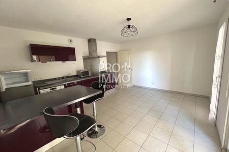 A LOUER MALLEMORT (13370) GOLF DE PONT ROYAL APPARTEMENT TYP - Photo 4