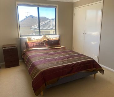 Kellyville - Photo 1