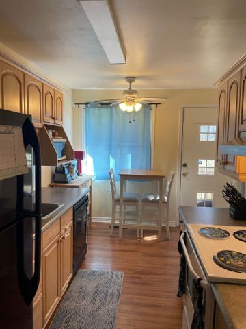 For Lease - 4918 Leitrim Road Unit# Unit B, Carlsbad Springs, Ontario - Photo 3