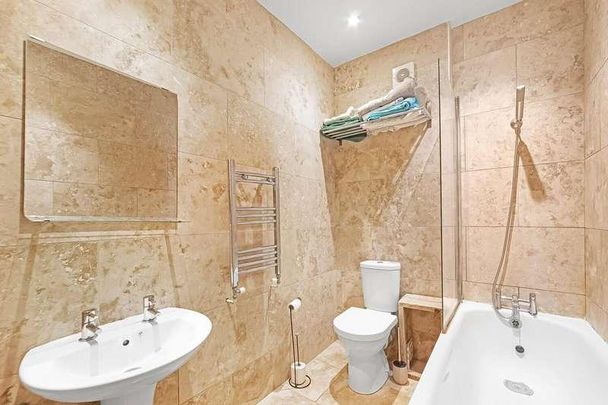 Lordship Lane, East Dulwich, London, SE22 - Photo 1