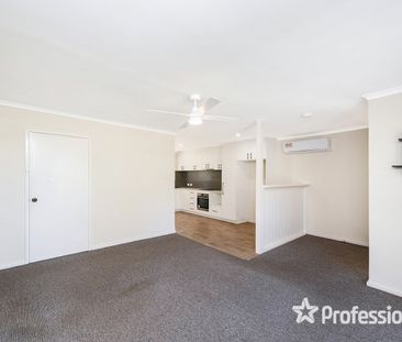 Neat Duplex! - Photo 2