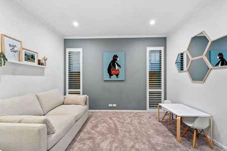 Modern 4-Bedroom Family Home in Prime Hobsonville - Photo 5