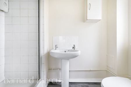 Redford Close, ., Feltham - Photo 2